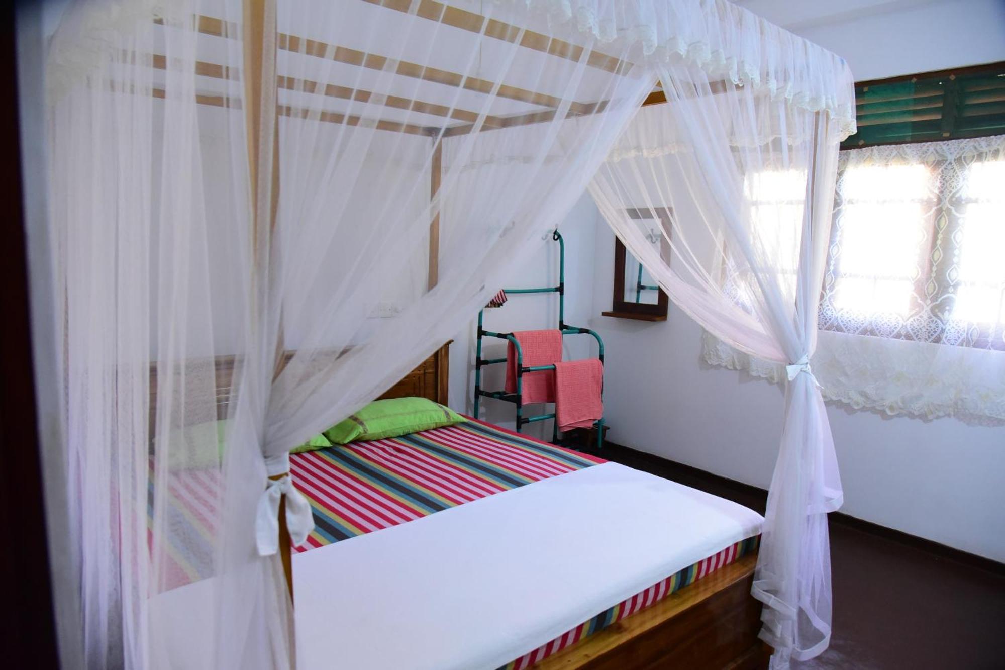Sun Ground Villa Hikkaduwa Exterior photo